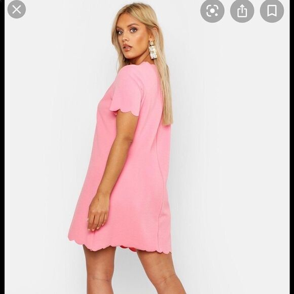 Boohoo Scalloped Edge Dress Plus Size - Picture 2 of 6